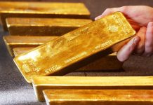 Giá vàng hôm nay 22/10, USD sụt, vàng giảm nhẹ