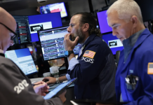 Chứng khoán Mỹ quay đầu giảm vì mối lo kinh tế, giá dầu xuống đáy 5 tuần