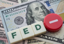 Điểm nóng kinh tế khiến Fed đứng ngồi không yên